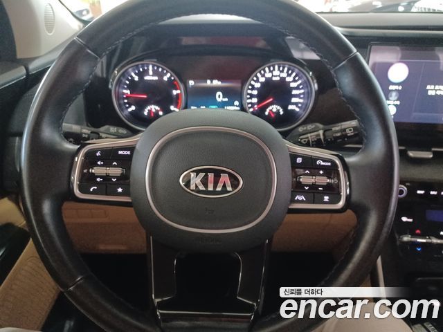 Kia Canival 2021 — photo 8