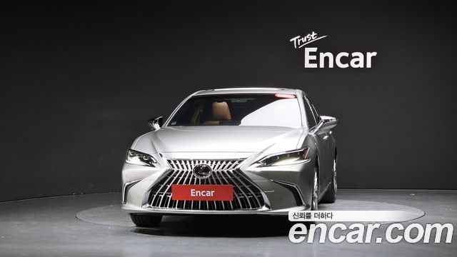 Lexus ES 2026 — photo 3