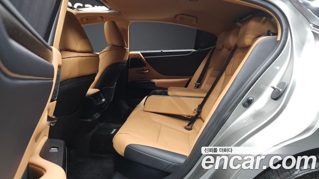 Lexus ES 2026 — photo 17