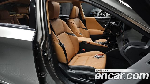 Lexus ES 2026 — photo 16