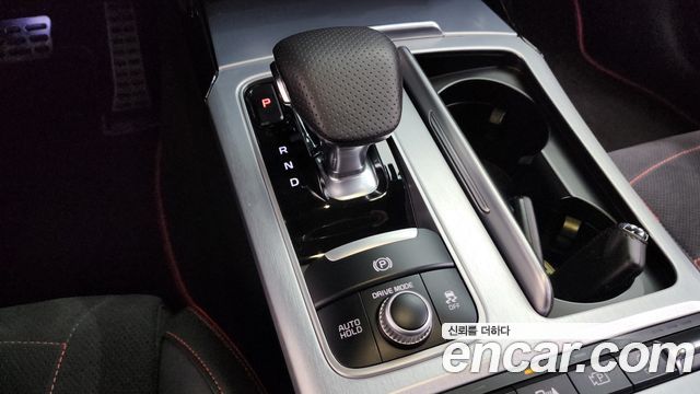 Kia Stinger 2022 — photo 12
