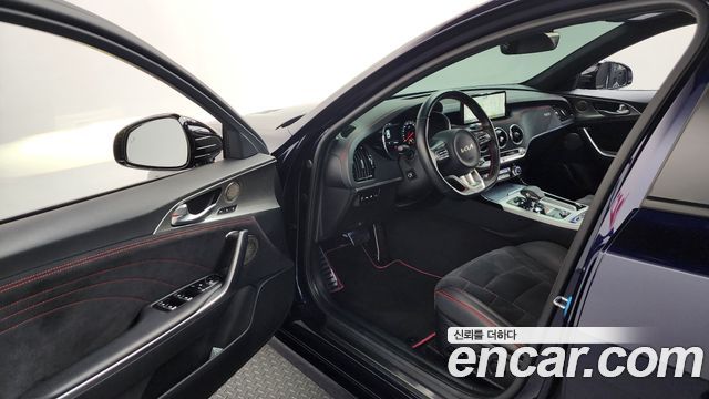 Kia Stinger 2022 — photo 13