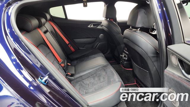 Kia Stinger 2022 — photo 17