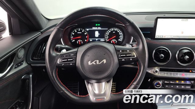 Kia Stinger 2022 — photo 18