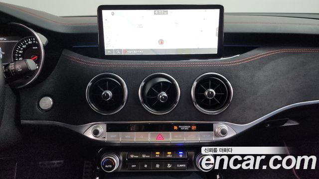 Kia Stinger 2022 — photo 19