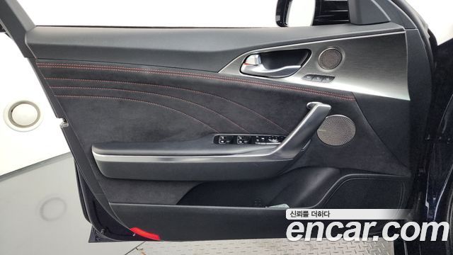 Kia Stinger 2022 — photo 14