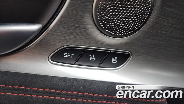 Kia Stinger 2022 — photo 37