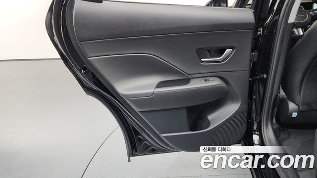 Hyundai Kona 2023 — photo 15