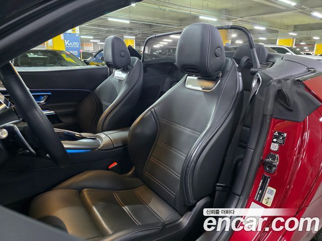 Mercedes-Benz SL-Class 2023 — photo 16
