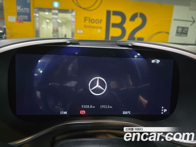 Mercedes-Benz SL-Class 2023 — photo 28