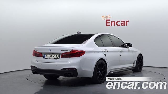 BMW 5-Series 2018 — photo 2