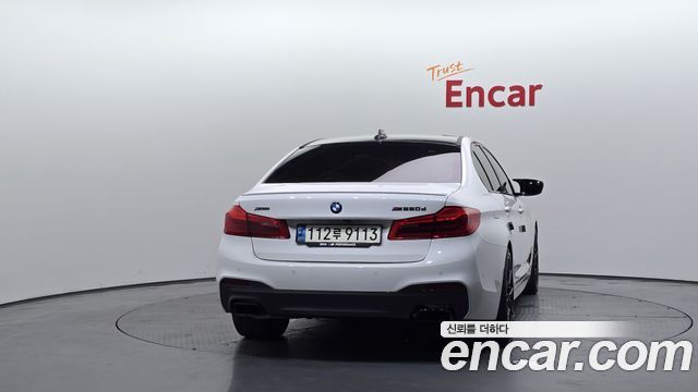 BMW 5-Series 2018 — photo 4