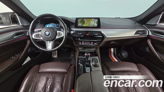 BMW 5-Series 2018 — photo 7