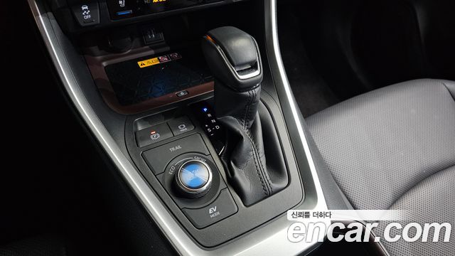 Toyota RAV4 2024 — photo 12