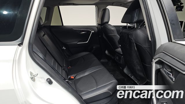 Toyota RAV4 2024 — photo 18