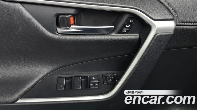 Toyota RAV4 2024 — photo 25