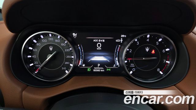 Maserati Levante 2022 — photo 8