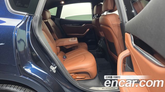 Maserati Levante 2022 — photo 12