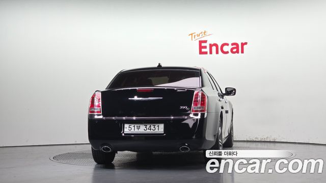 Chrysler 300C 2012 — photo 4