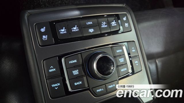Hyundai Genesis 2016 — photo 17