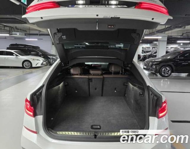 BMW Gran Turismo 2023 — photo 20