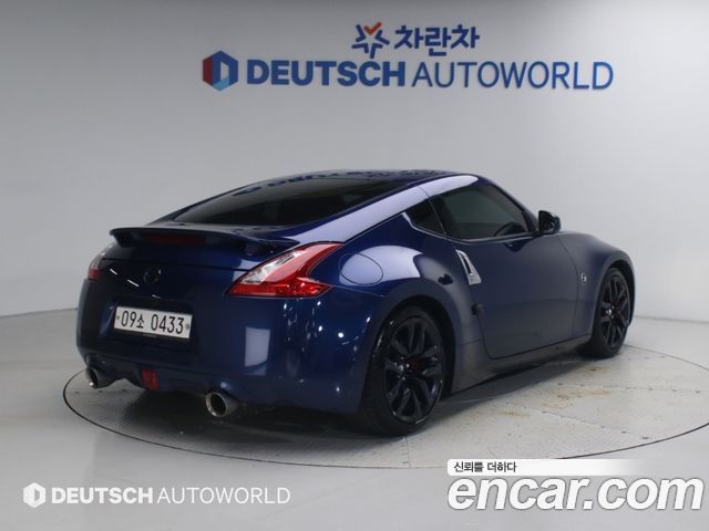 Nissan 370Z 2016 — photo 2