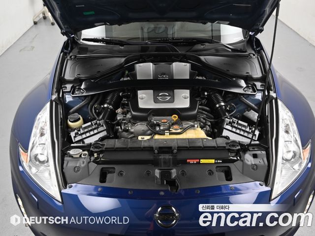 Nissan 370Z 2016 — photo 6