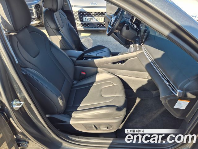 Hyundai AVANTE 2024 — photo 13
