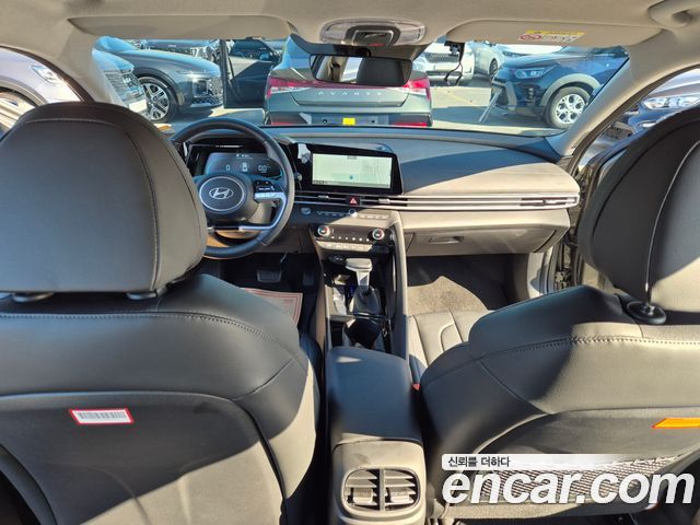 Hyundai AVANTE 2024 — photo 14