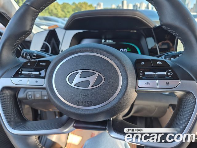 Hyundai AVANTE 2024 — photo 17