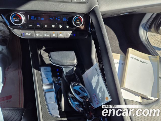 Hyundai AVANTE 2024 — photo 19