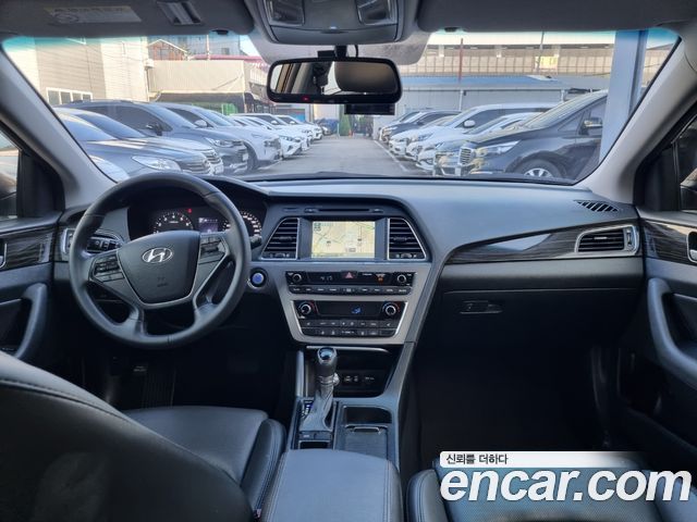Hyundai Sonata 2016 — photo 11