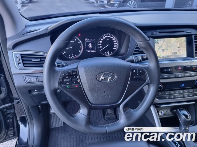 Hyundai Sonata 2016 — photo 12