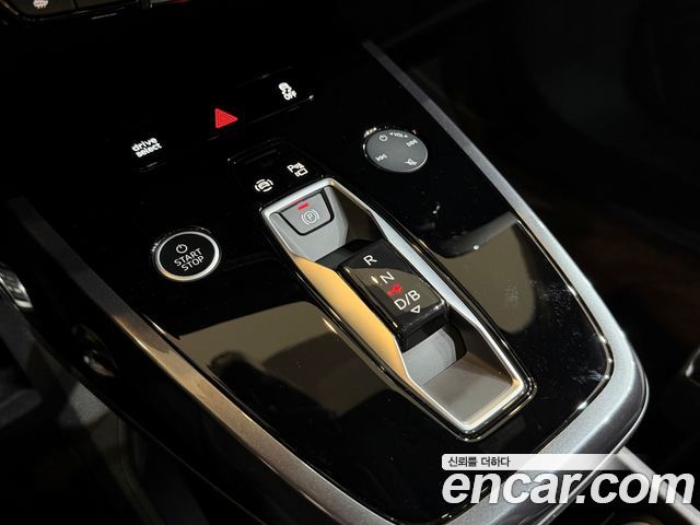 Audi Q4 e-tron 2026 — photo 9
