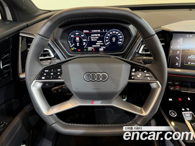 Audi Q4 e-tron 2026 — photo 13