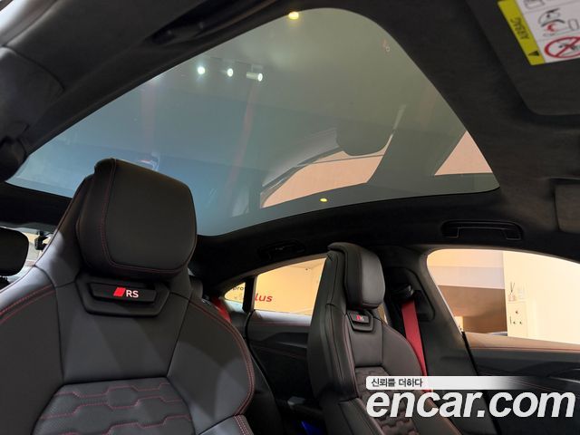 Audi RS e-tron GT 2025 — photo 15