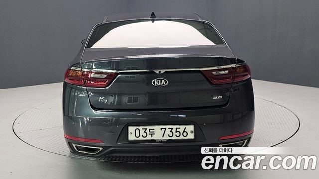 Kia K7 2018 — photo 2
