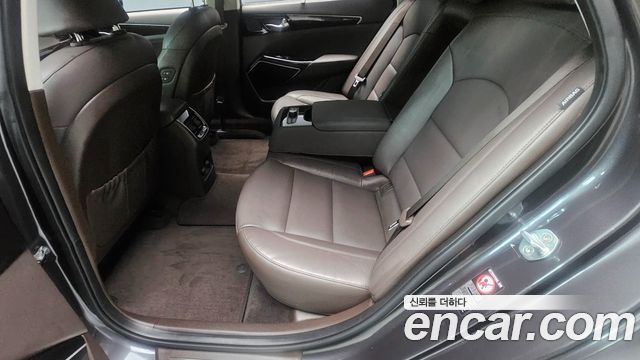 Kia K7 2018 — photo 10