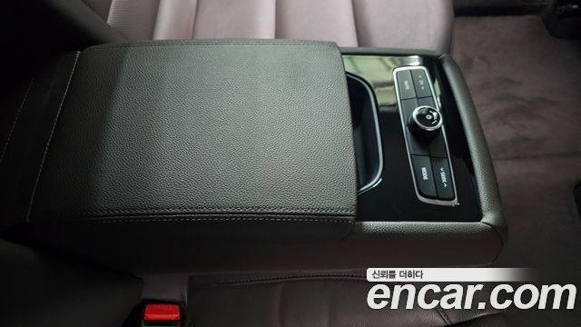Kia K7 2018 — photo 15