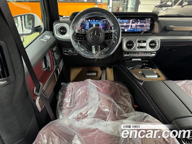 Mercedes-Benz G-Class 2026 — photo 9