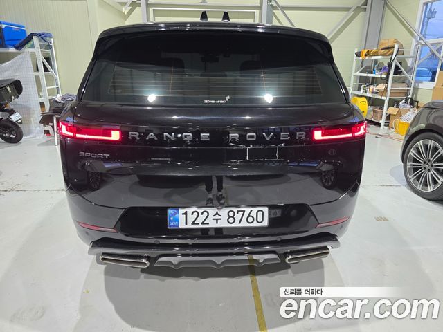 Land Rover Range Rover Sport 2025 — photo 4