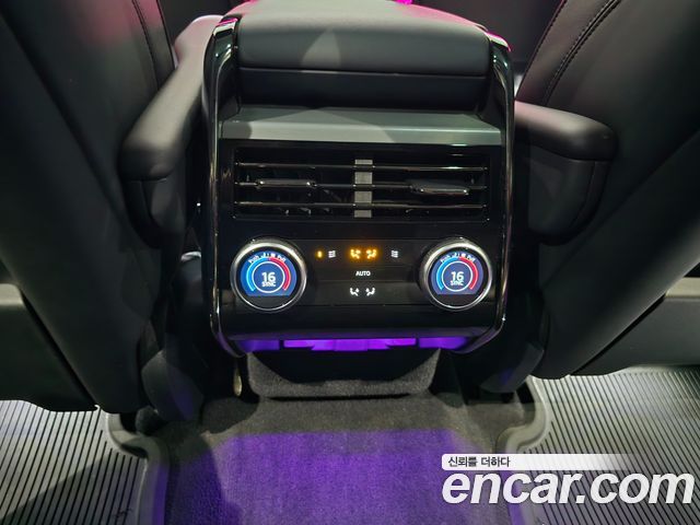 Land Rover Range Rover Sport 2025 — photo 13