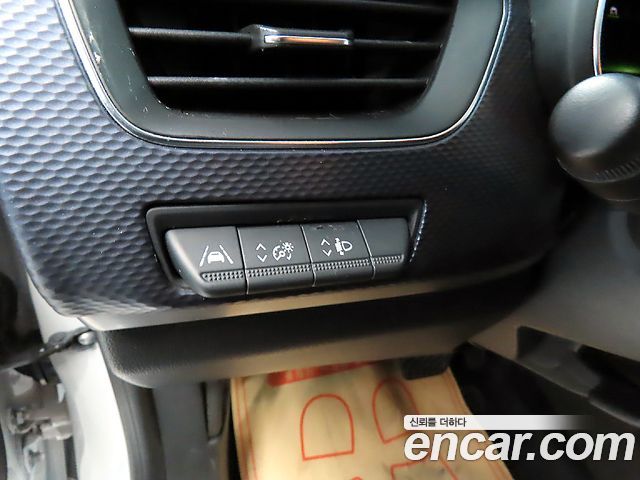 Renault Korea XM3 2020 — photo 15