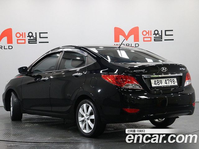 Hyundai Accent 2011 — photo 4