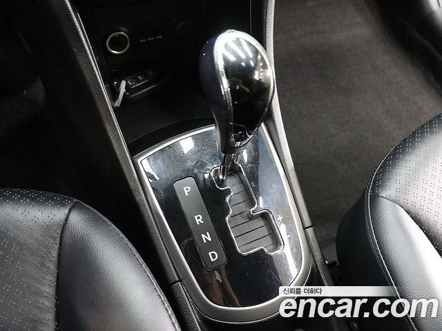 Hyundai Accent 2011 — photo 9