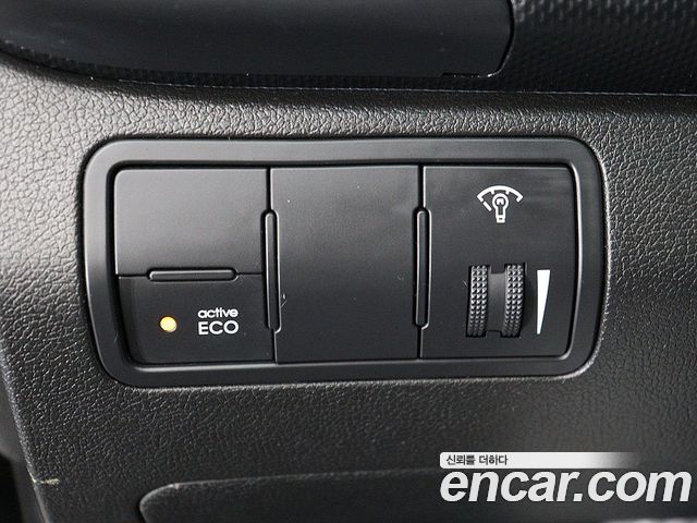 Hyundai Accent 2011 — photo 12