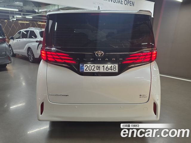 Toyota Alphard 2025 — photo 4