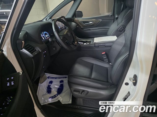 Toyota Alphard 2025 — photo 6