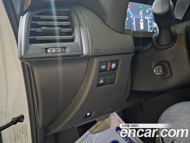 Toyota Alphard 2025 — photo 10