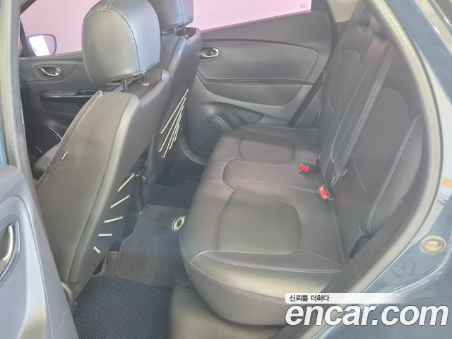Renault Korea QM3 2017 — photo 10